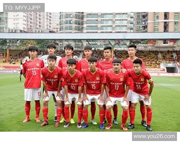 探索当代足球运动员技战术成长轨迹与职业发展环境综合研究深度探